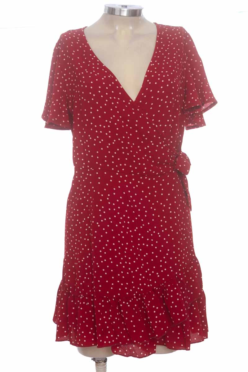 Vestido / Enterizo color Vinotinto - Closeando