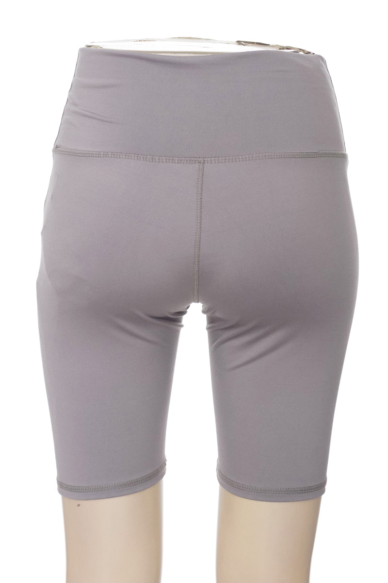 Ropa Deportiva / Salida de Baño color Gris - GreenFit