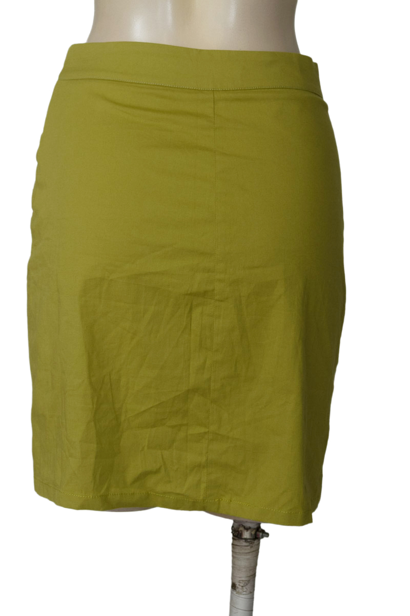 Falda color Verde - Closeando