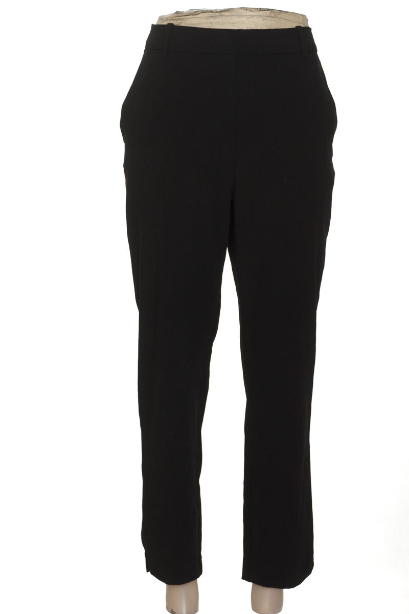 Pantalones color Negro - MNG