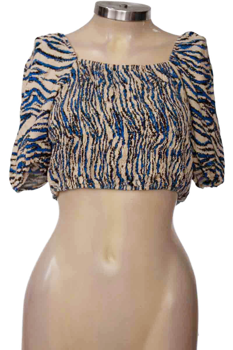 Top / Camiseta color Beige - Basement