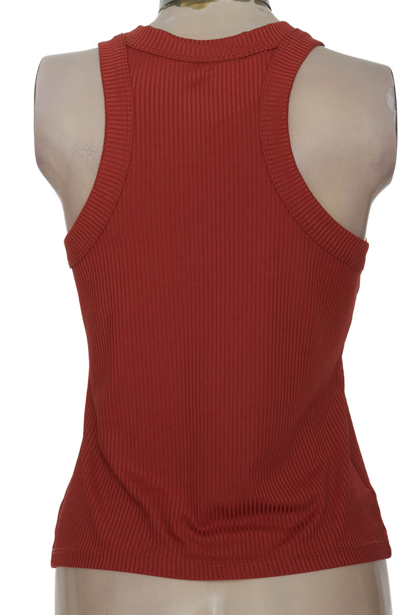 Top / Camiseta color Rosado - Leonisa