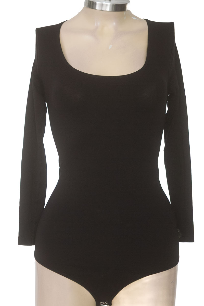 Top / Camiseta color Negro - Lunia