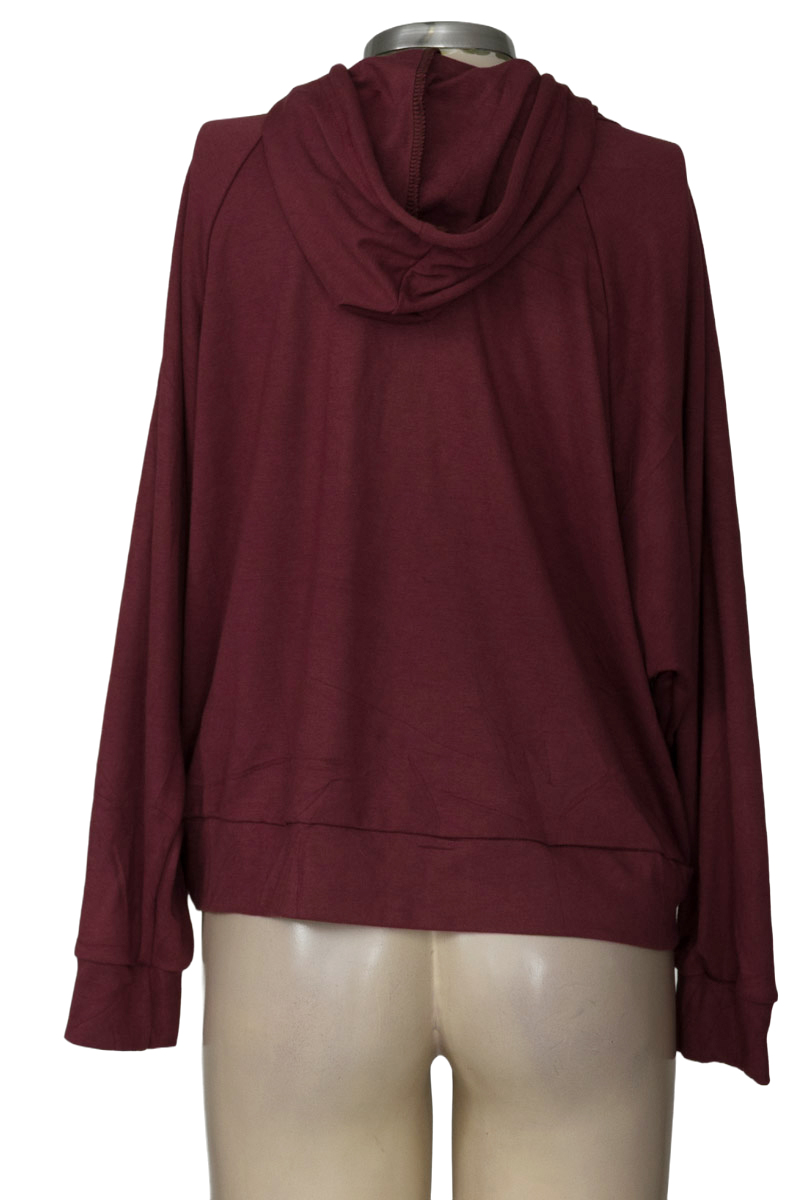 Sweater color Vinotinto - Closeando