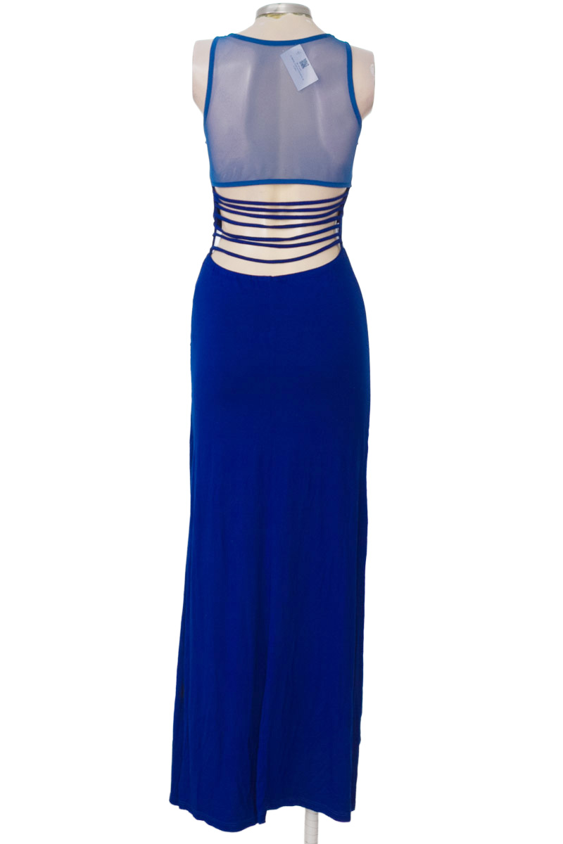 Vestido / Enterizo color Azul - Closeando