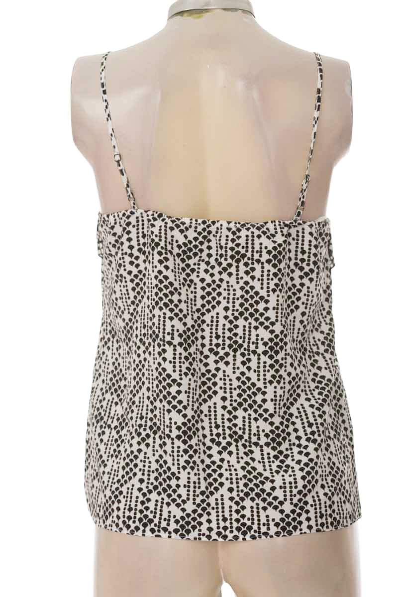 Top / Camiseta color Negro - Oasis