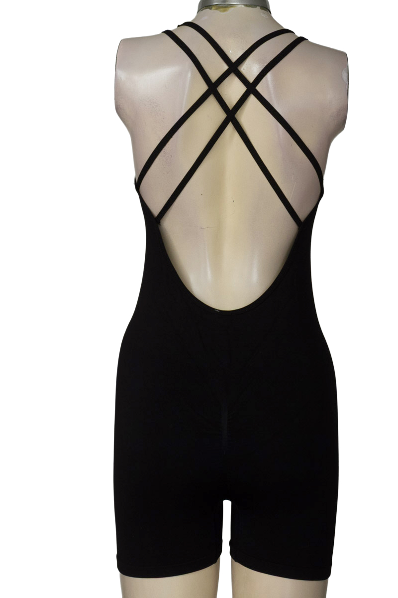 Vestido / Enterizo color Negro - Closeando