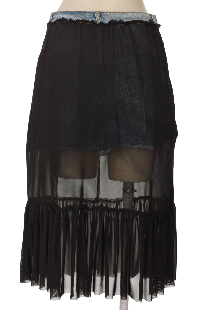 Falda color Negro - Alfiler de Paris