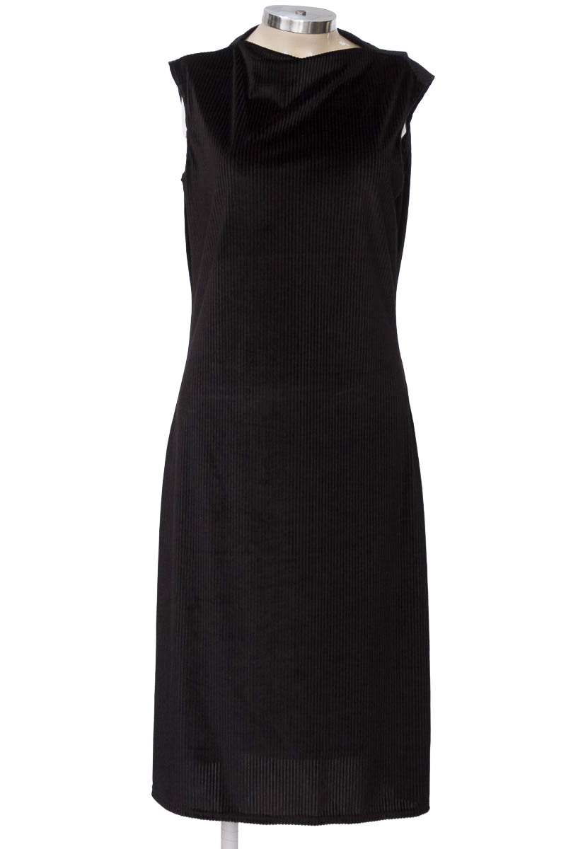 Vestido / Enterizo color Negro - Closeando