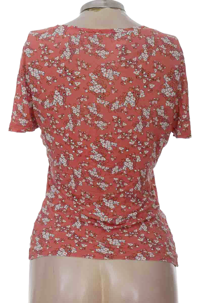 Top / Camiseta color Rosado - Closeando