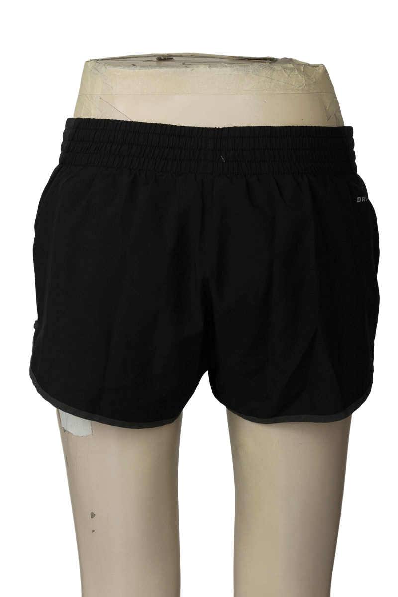 Ropa Deportiva / Salida de Baño color Negro - Nike