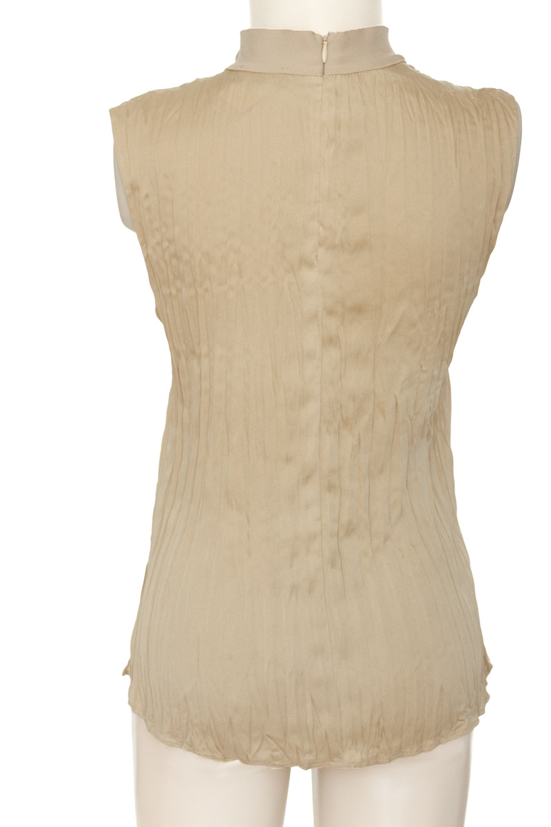Top / Camiseta color Beige - NAF NAF