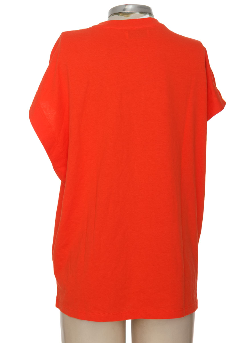 Top / Camiseta color Naranja - Bershka