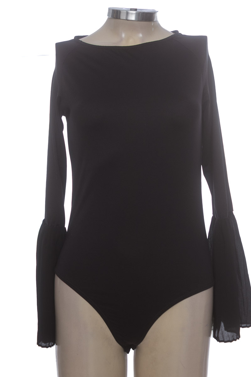 Top / Camiseta color Negro - Seven Seven