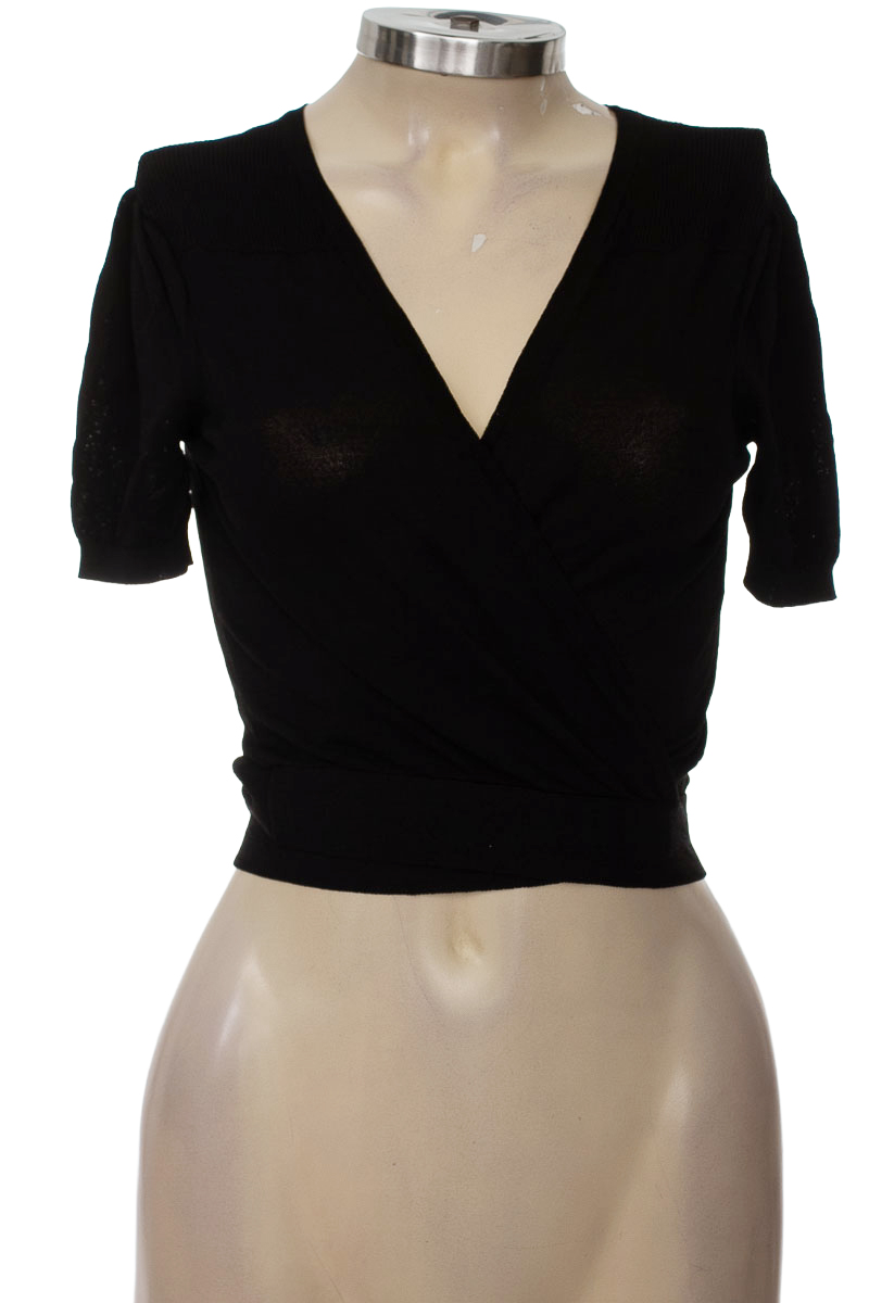 Top / Camiseta color Negro - NAF NAF