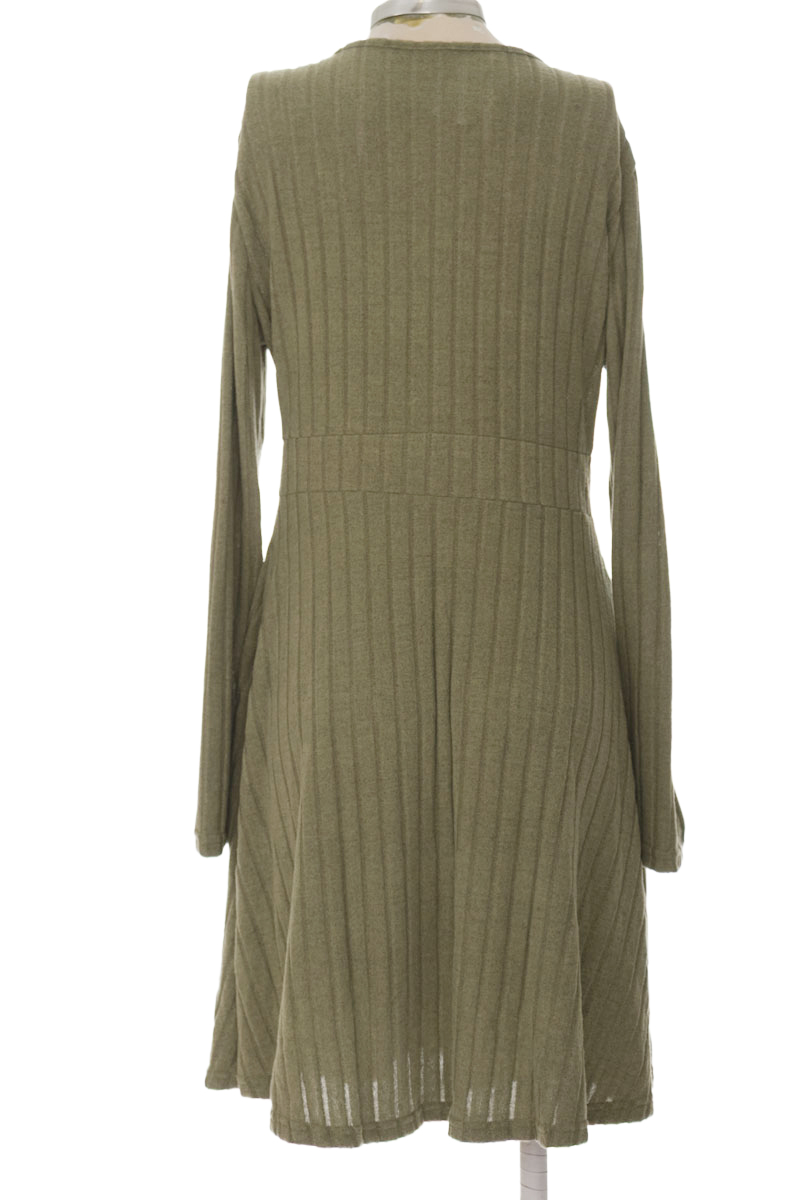 Vestido / Enterizo color Verde - Closeando