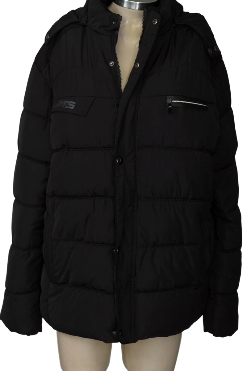 Chaqueta / Abrigo color Negro - Closeando