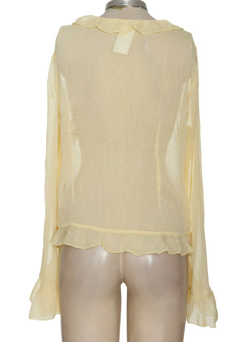 Blusa color Amarillo - Closeando