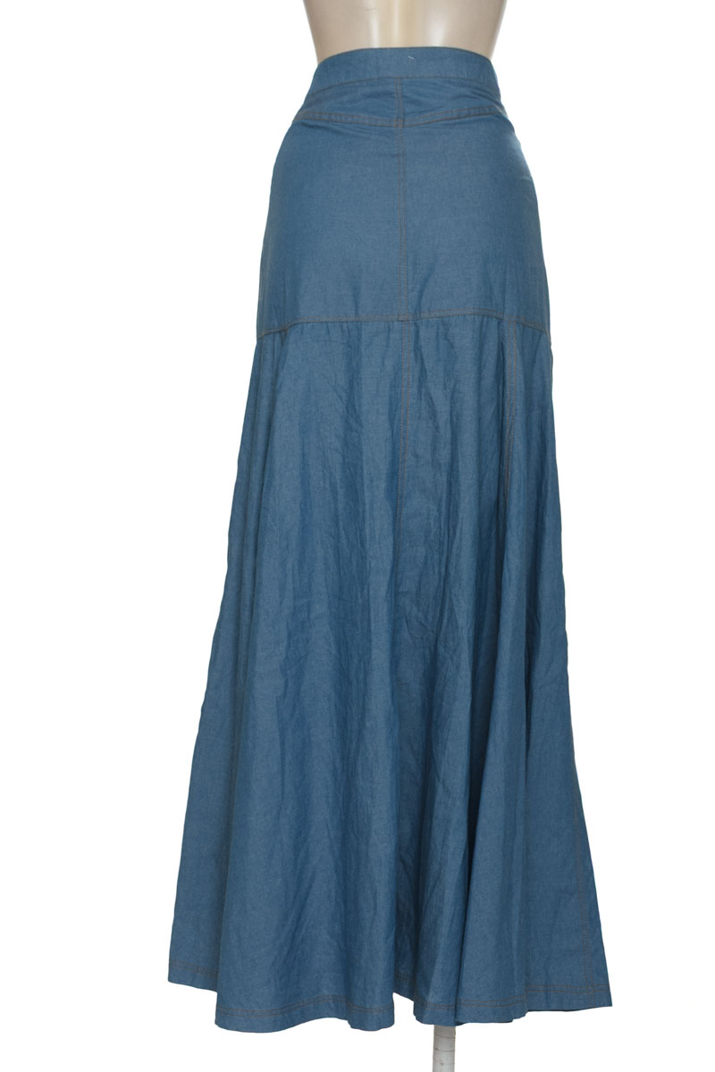 Falda color Azul - Closeando