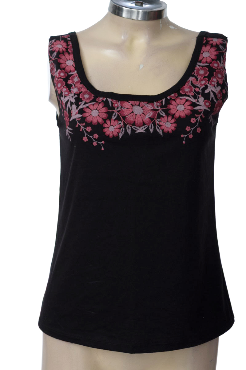 Top / Camiseta color Negro - Pacifika