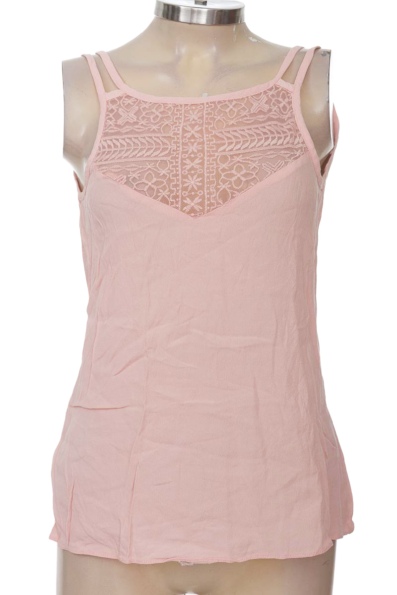 Top / Camiseta color Rosado - Studio F