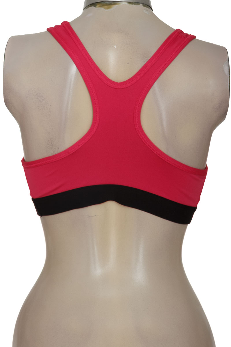 Ropa Deportiva / Salida de Baño color Fucsia - Nike