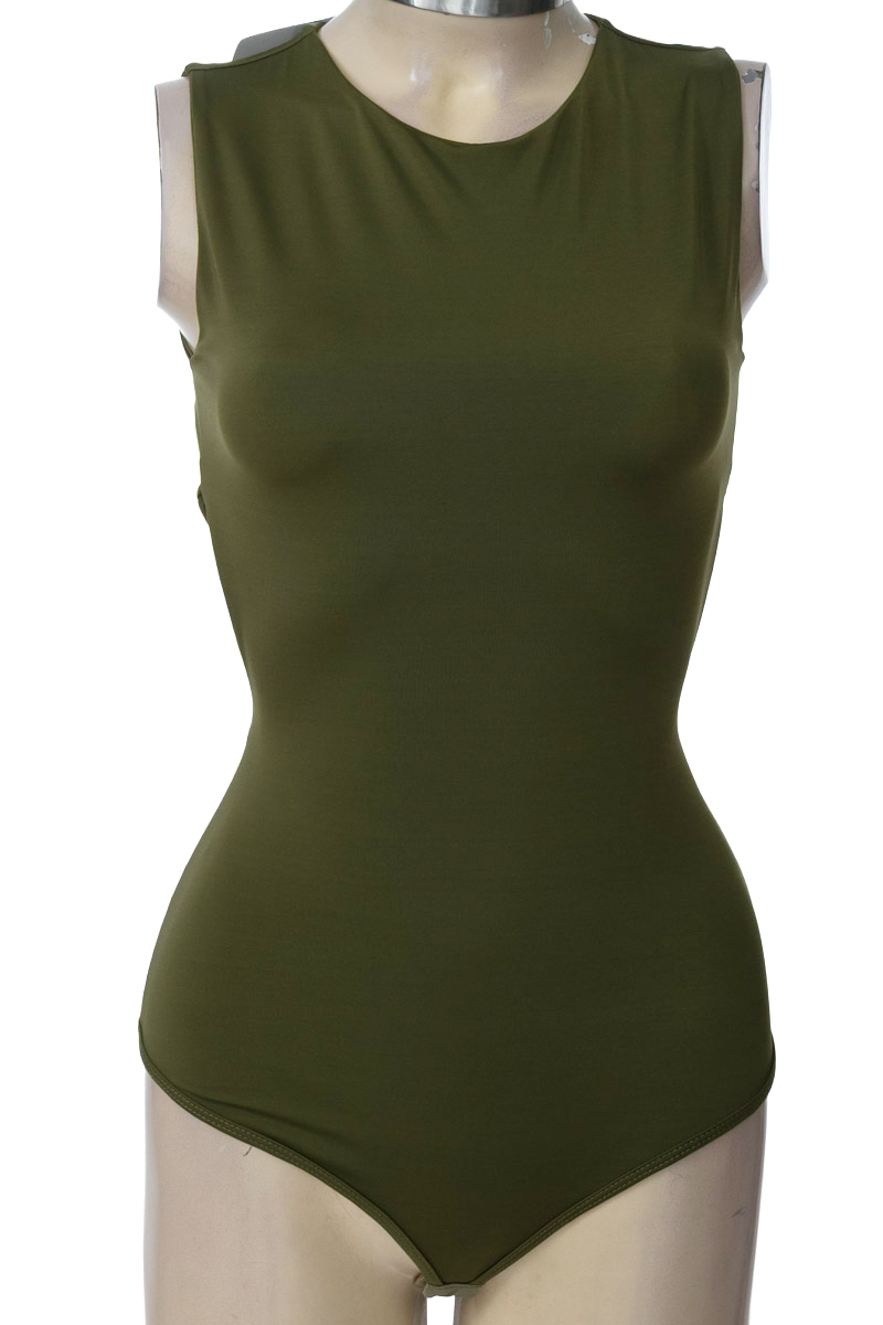 Top / Camiseta color Verde - Closeando