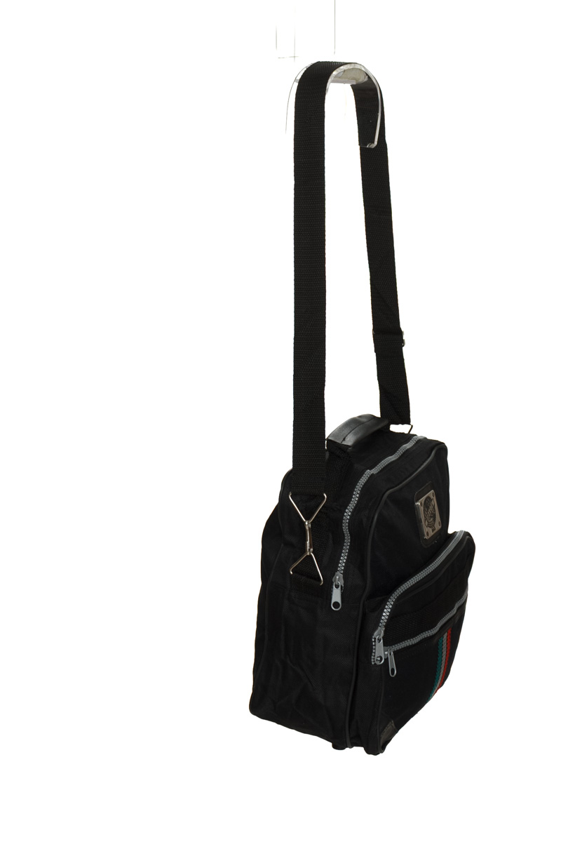 Cartera / Bolso / Monedero color Negro - Closeando