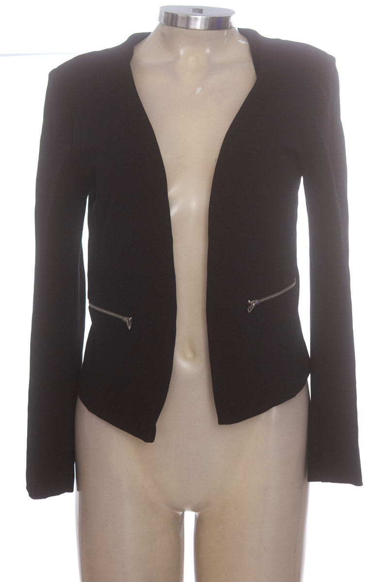 Chaqueta / Abrigo color Negro - Forever 21