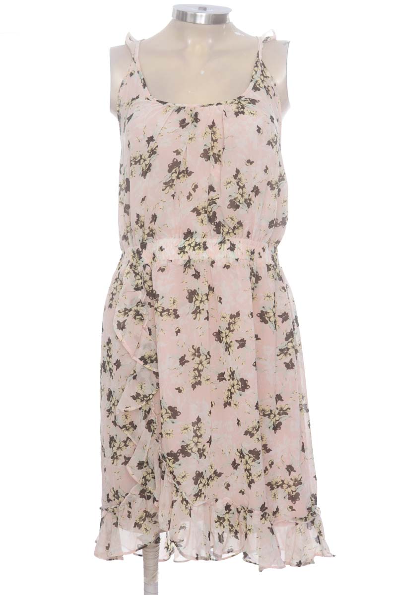 Vestido / Enterizo color Rosado - Closeando