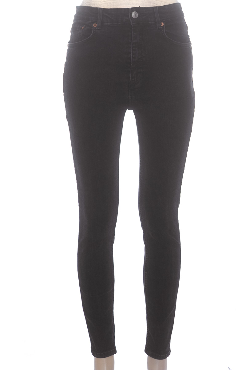 Pantalones color Negro - Zara