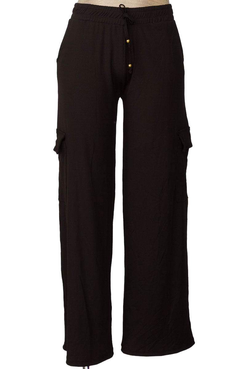 Pantalones color Negro - Closeando