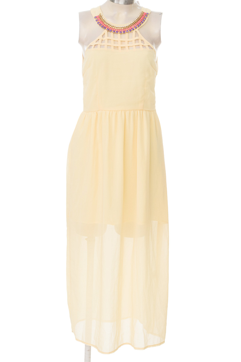 Vestido / Enterizo color Amarillo - Komoda