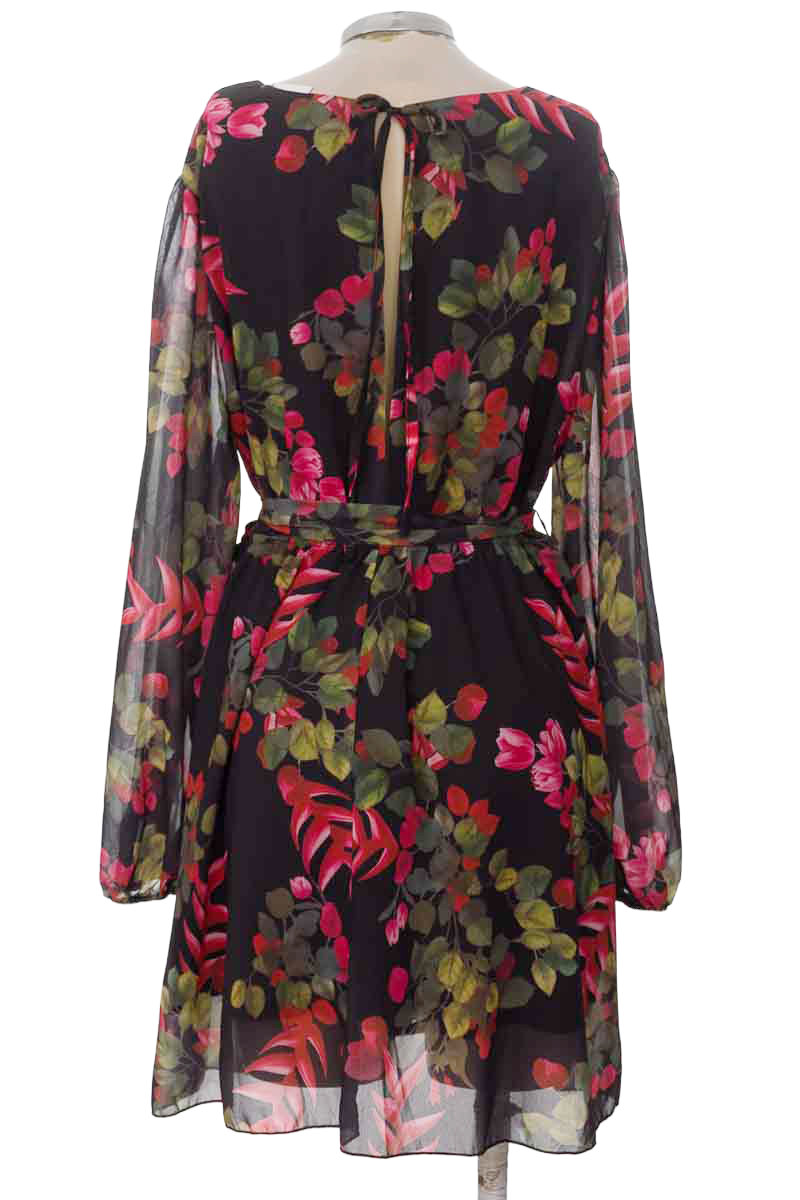 Vestido / Enterizo color Negro - Closeando