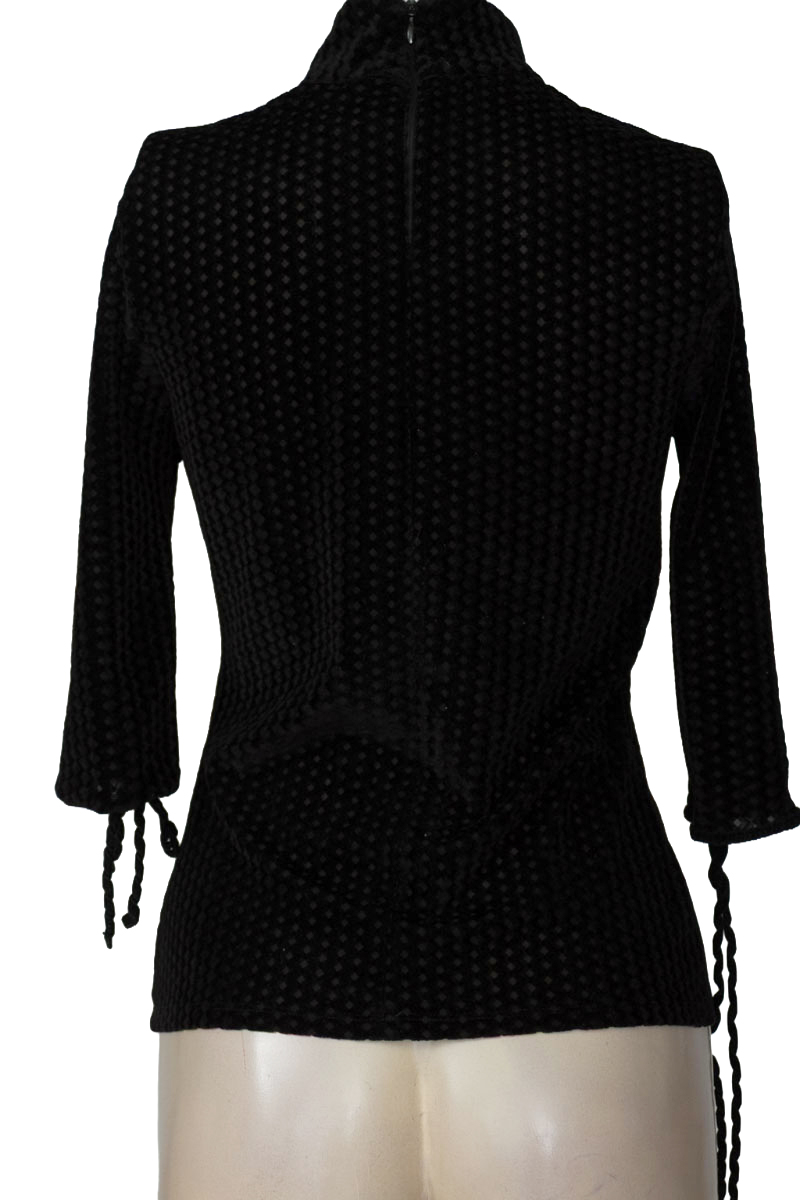 Top / Camiseta color Negro - NAF NAF