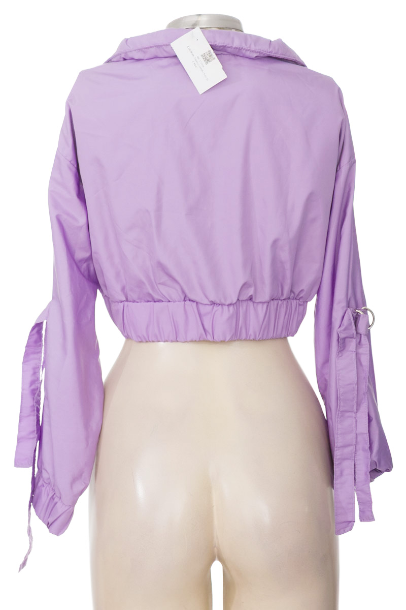 Chaqueta / Abrigo color Lila - Closeando