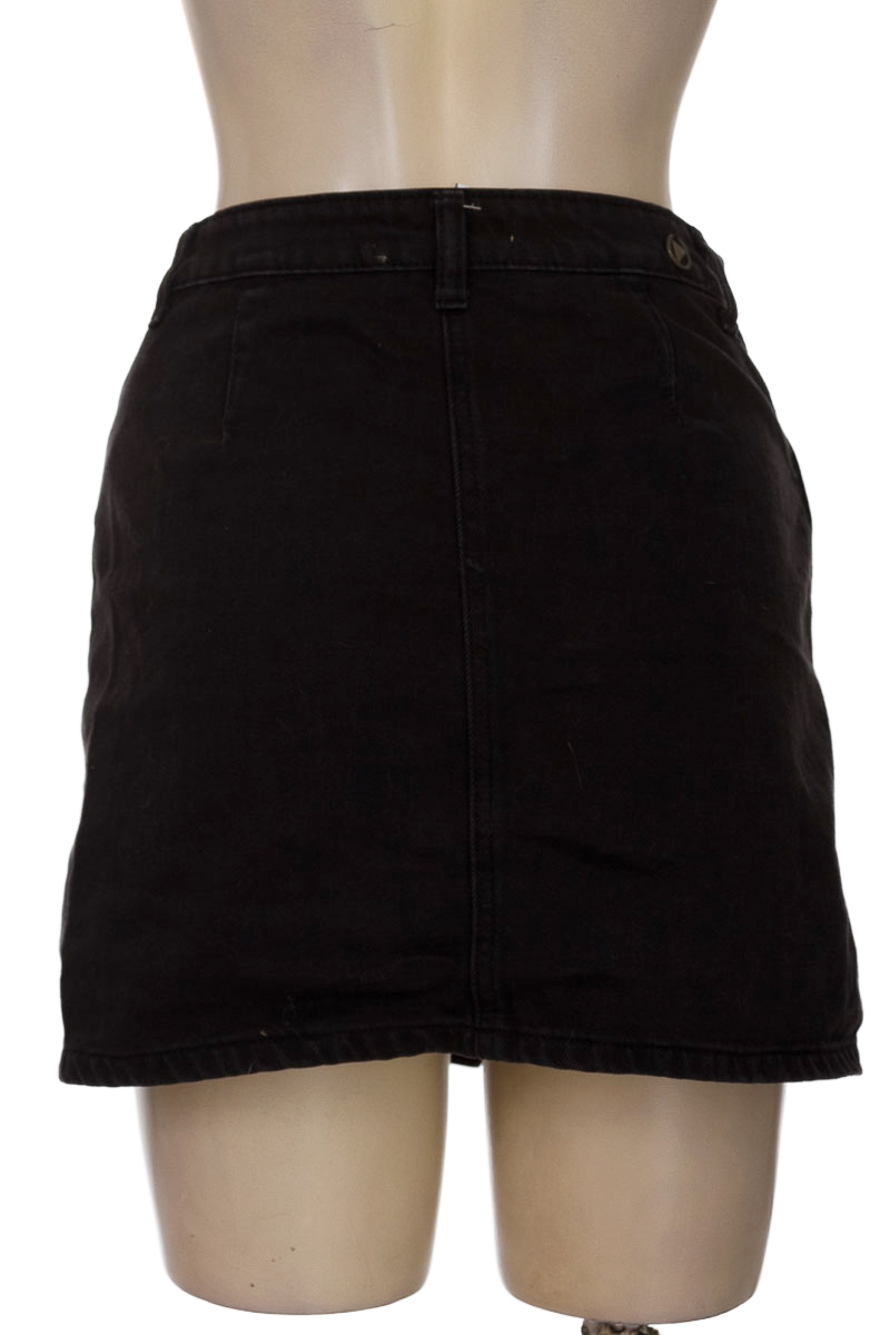 Falda color Negro - Fst