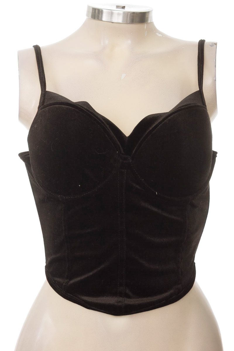 Top / Camiseta color Negro - Tavi´s