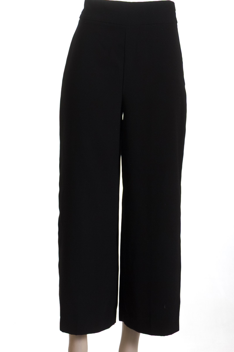 Pantalones color Negro - Zara