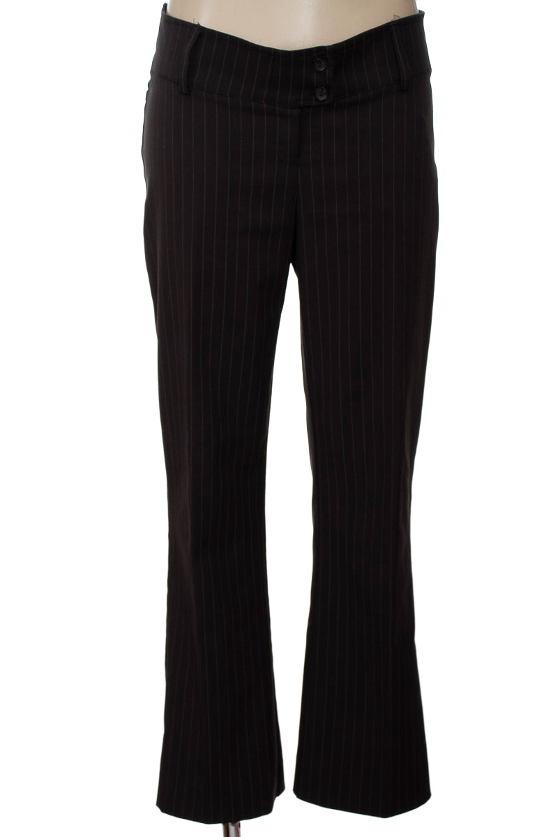 Pantalones color Gris - Closeando