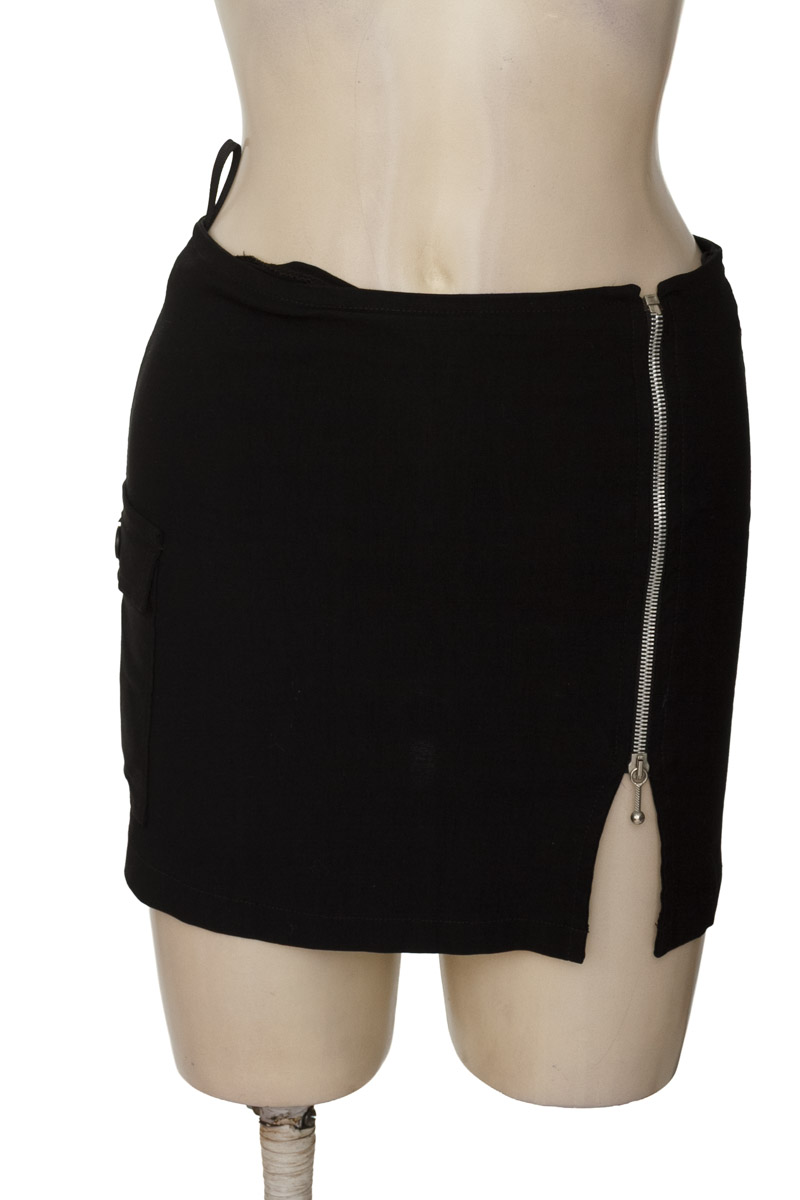 Falda color Negro - Closeando