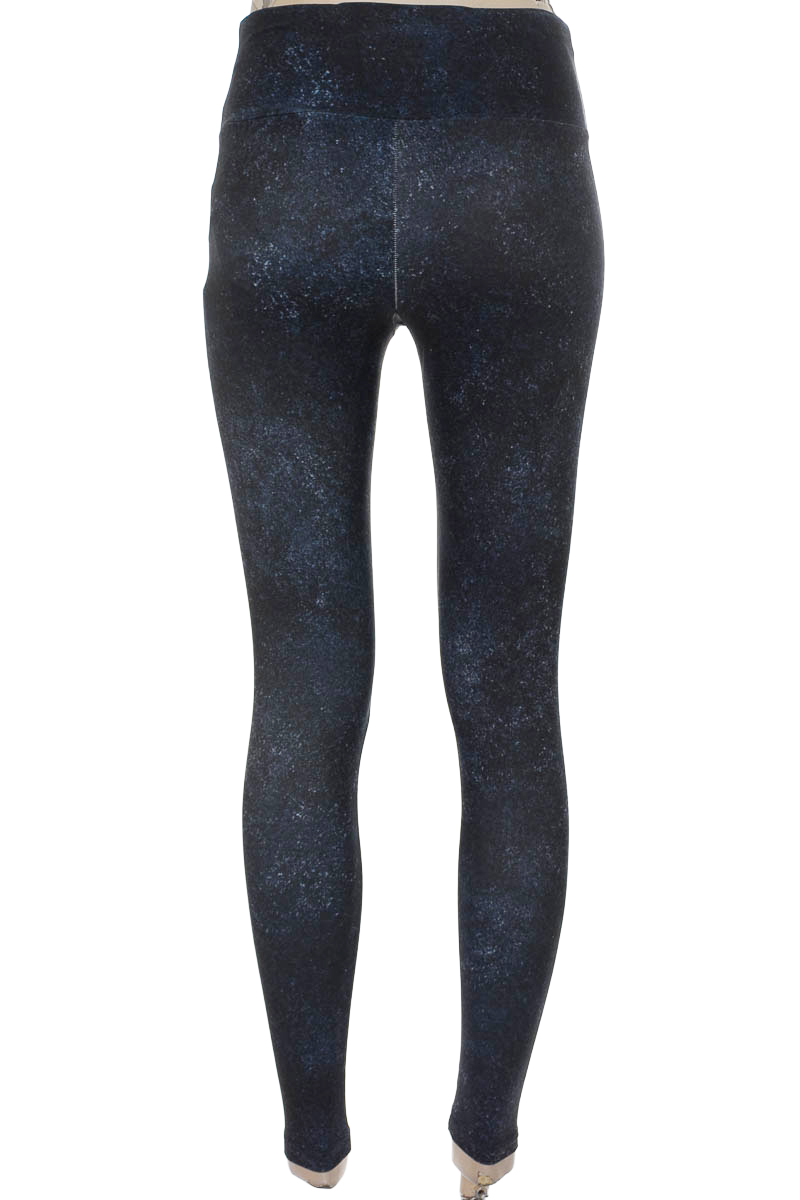 Ropa Deportiva / Salida de Baño color Azul - Oysho 