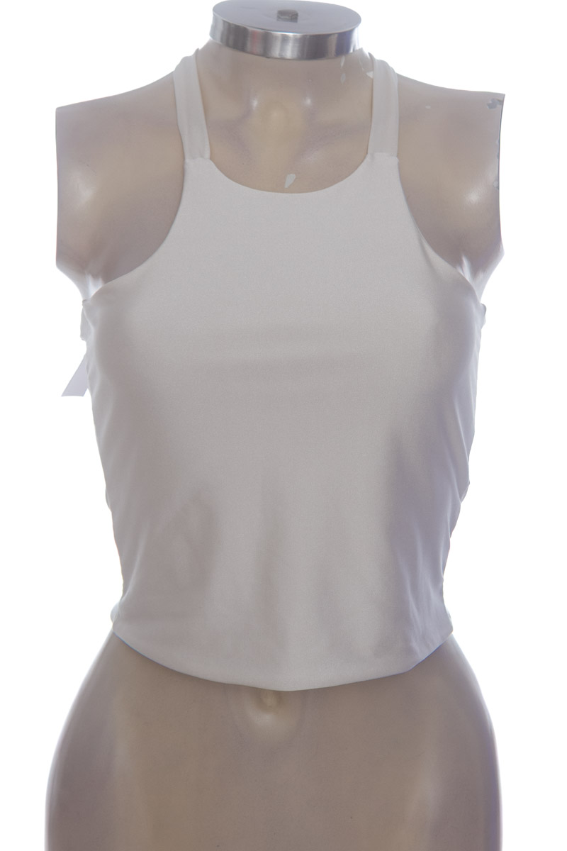 Top / Camiseta color Blanco - Closeando