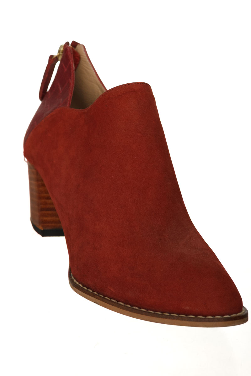 Zapatos color Vinotinto - J&L