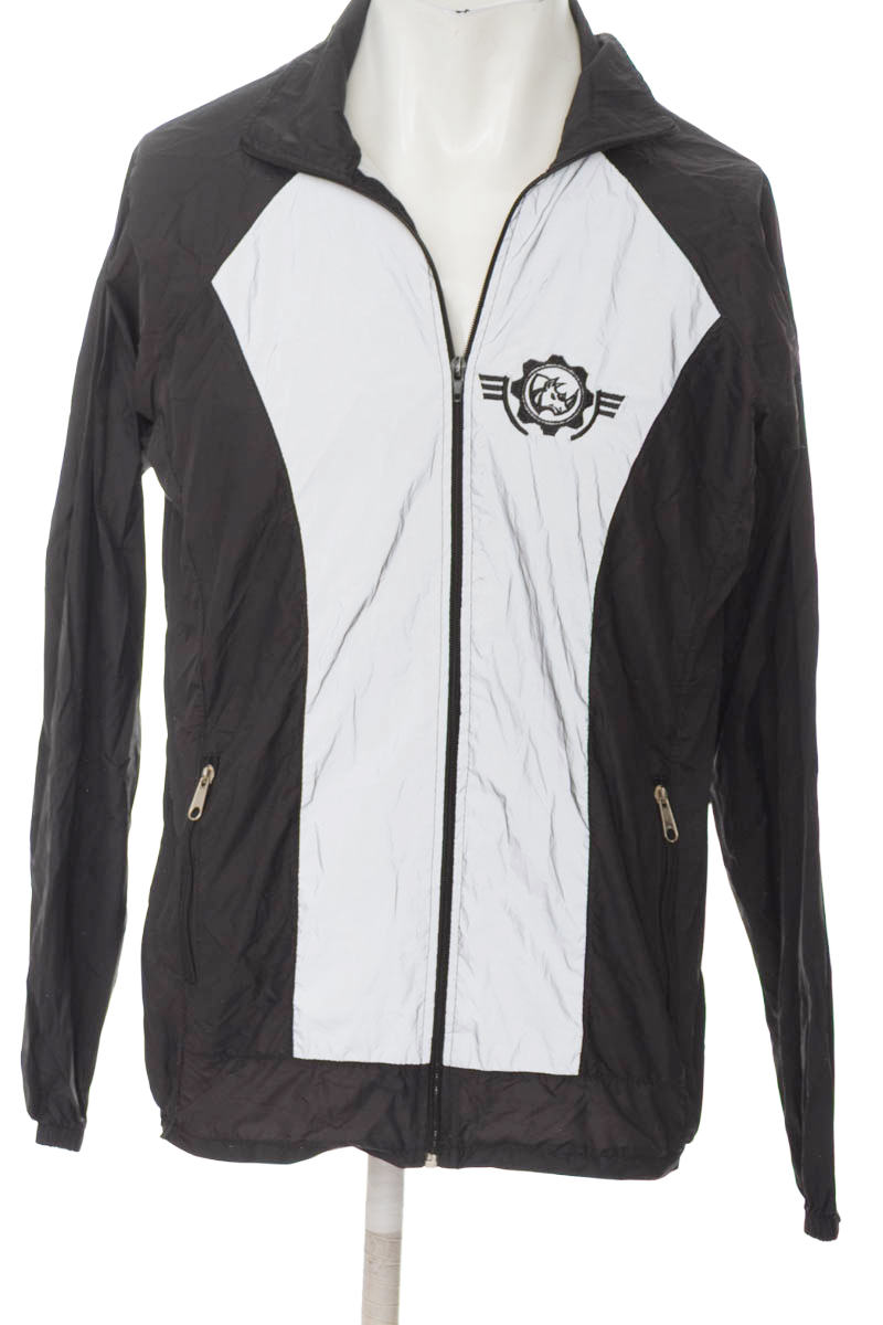 Ropa Deportiva color Negro - Closeando