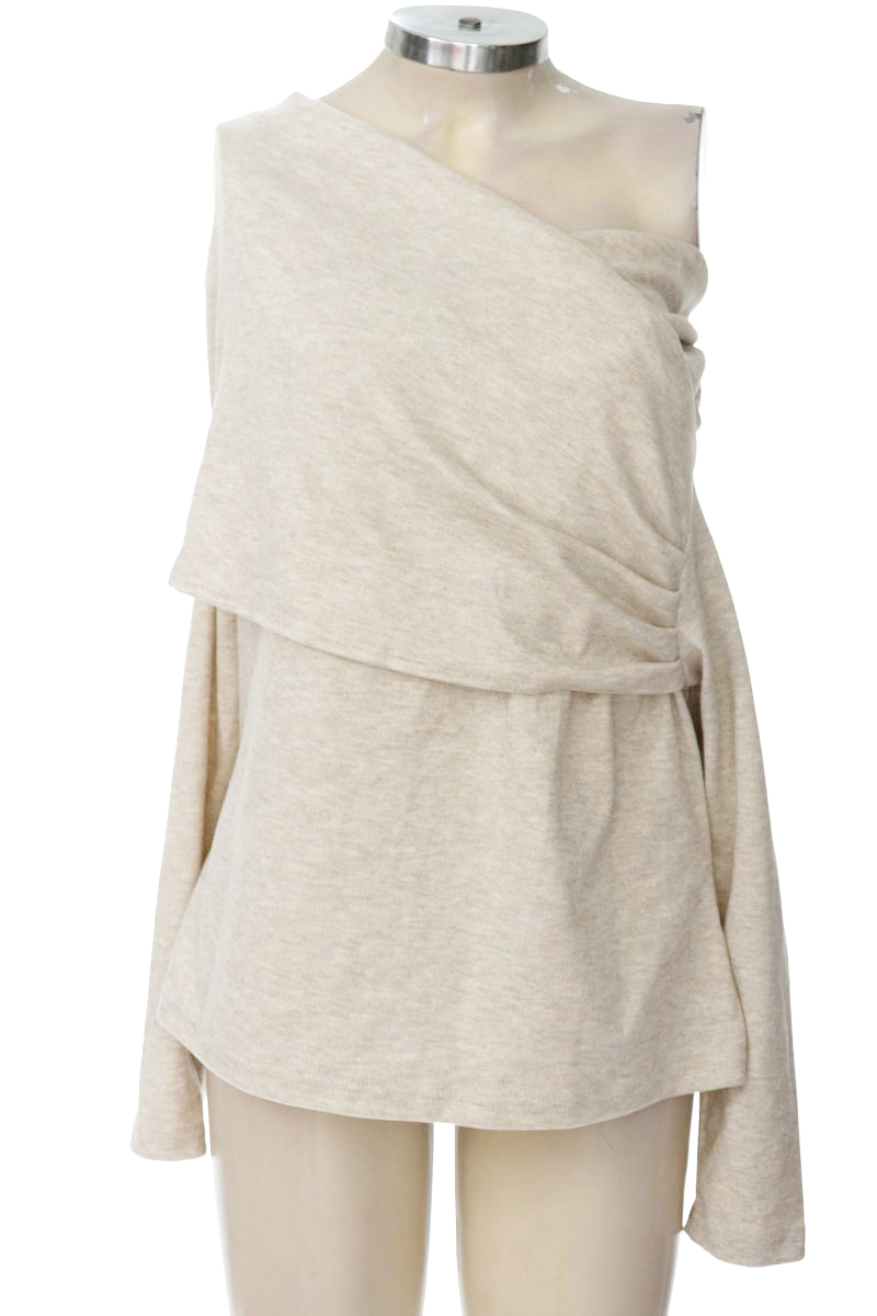 Sweater color Beige - Closeando