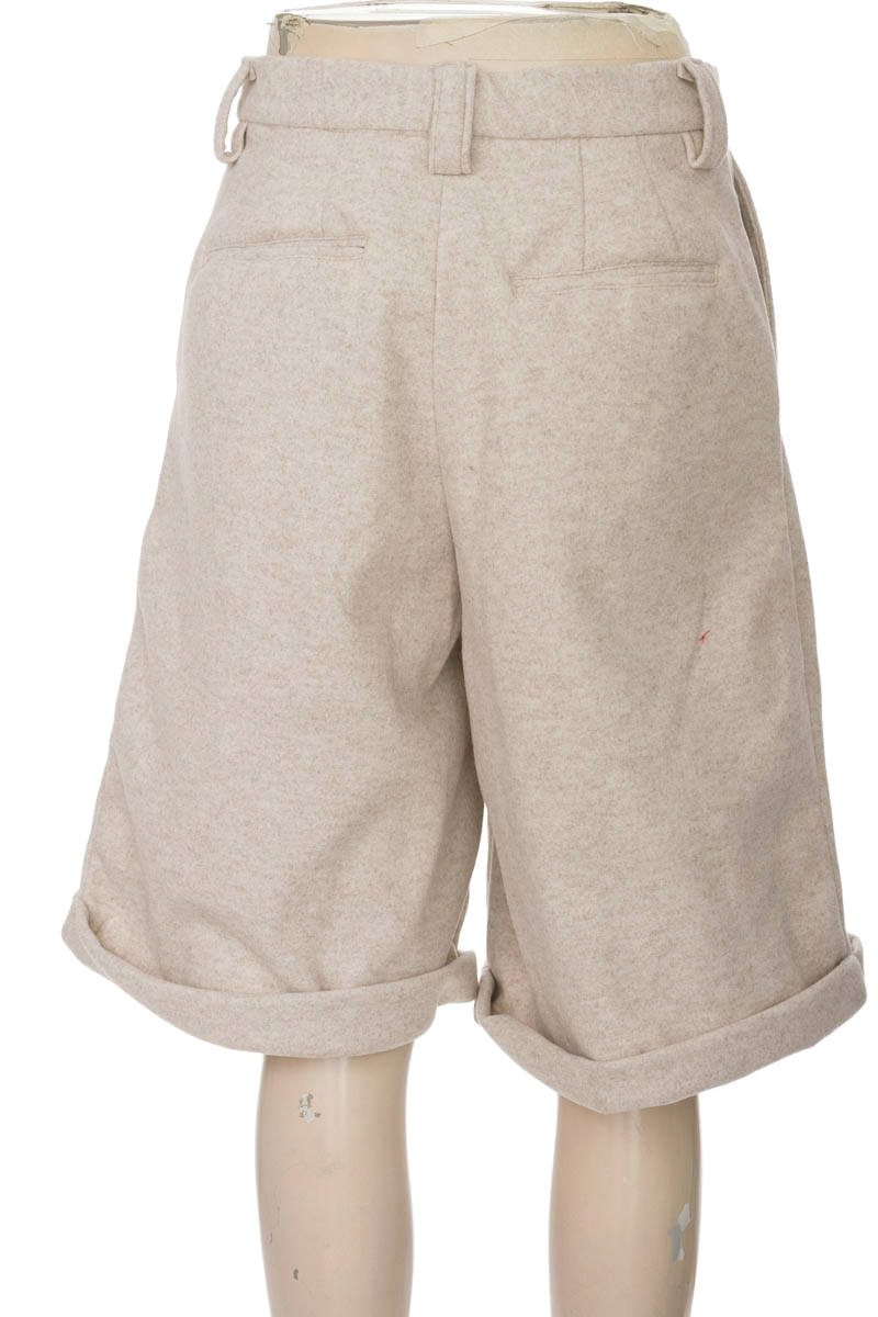 Short color Beige - Closeando