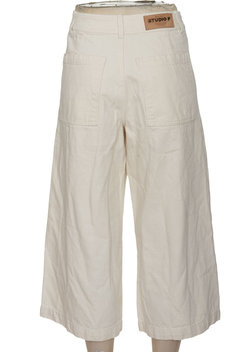Pantalones color Beige - Studio F