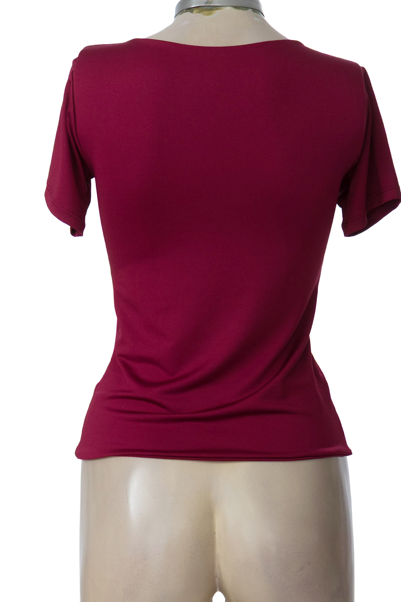 Top / Camiseta color Vinotinto - Maji