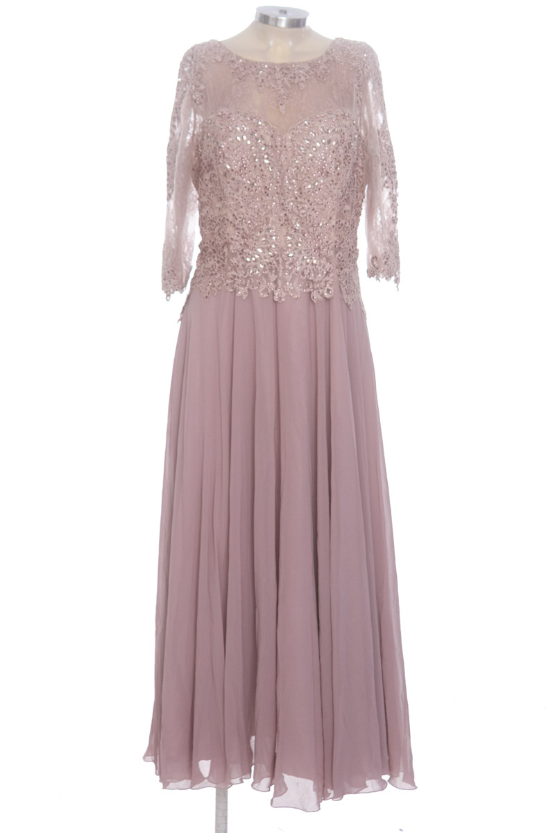 Vestido / Enterizo color Rosado - Closeando